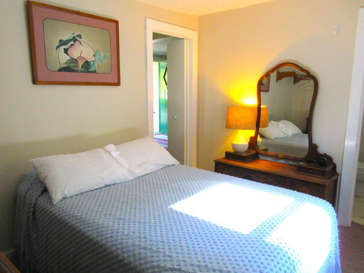 Mcgregor Inn Motel Wilton Екстер'єр фото