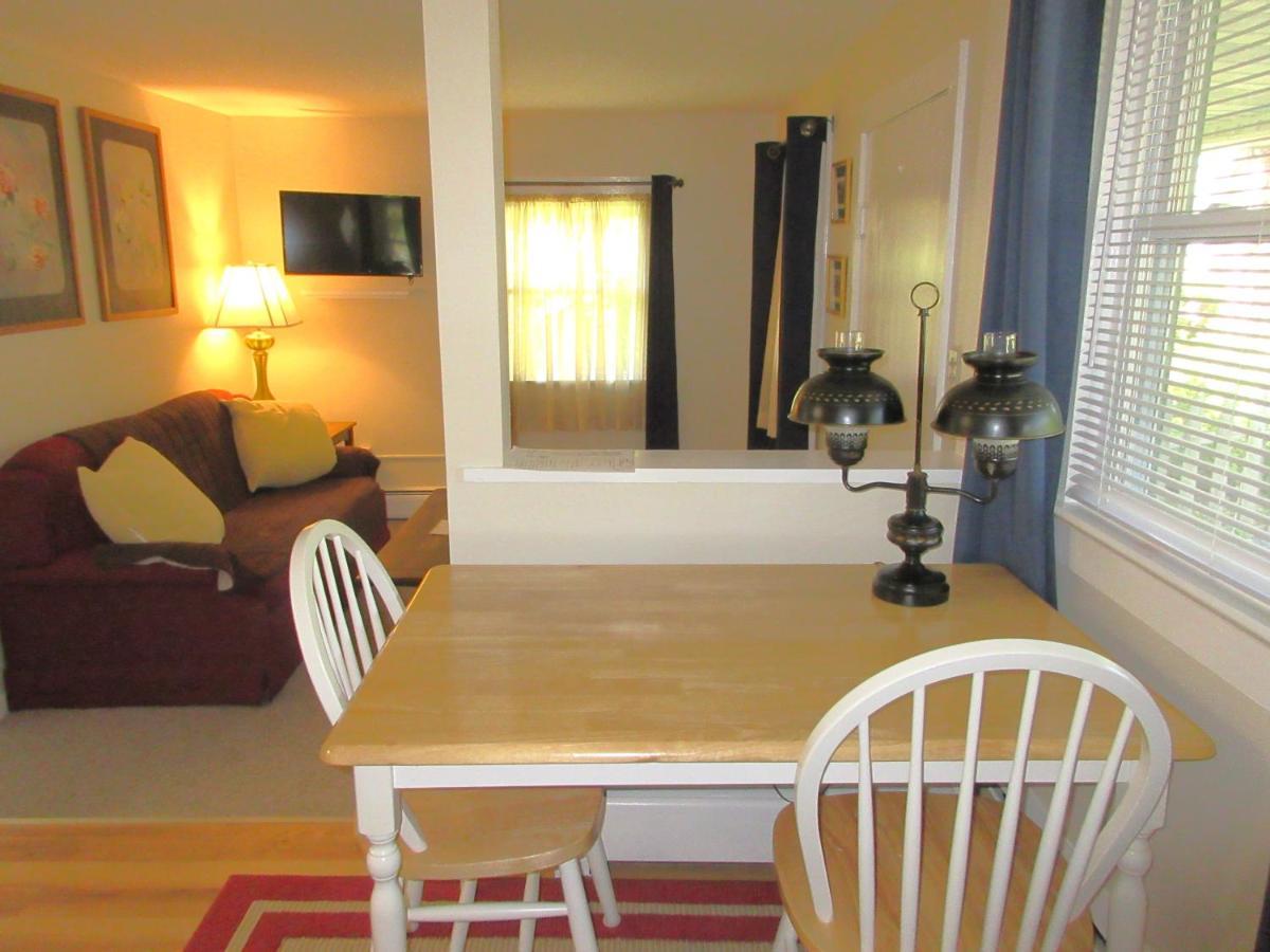 Mcgregor Inn Motel Wilton Екстер'єр фото