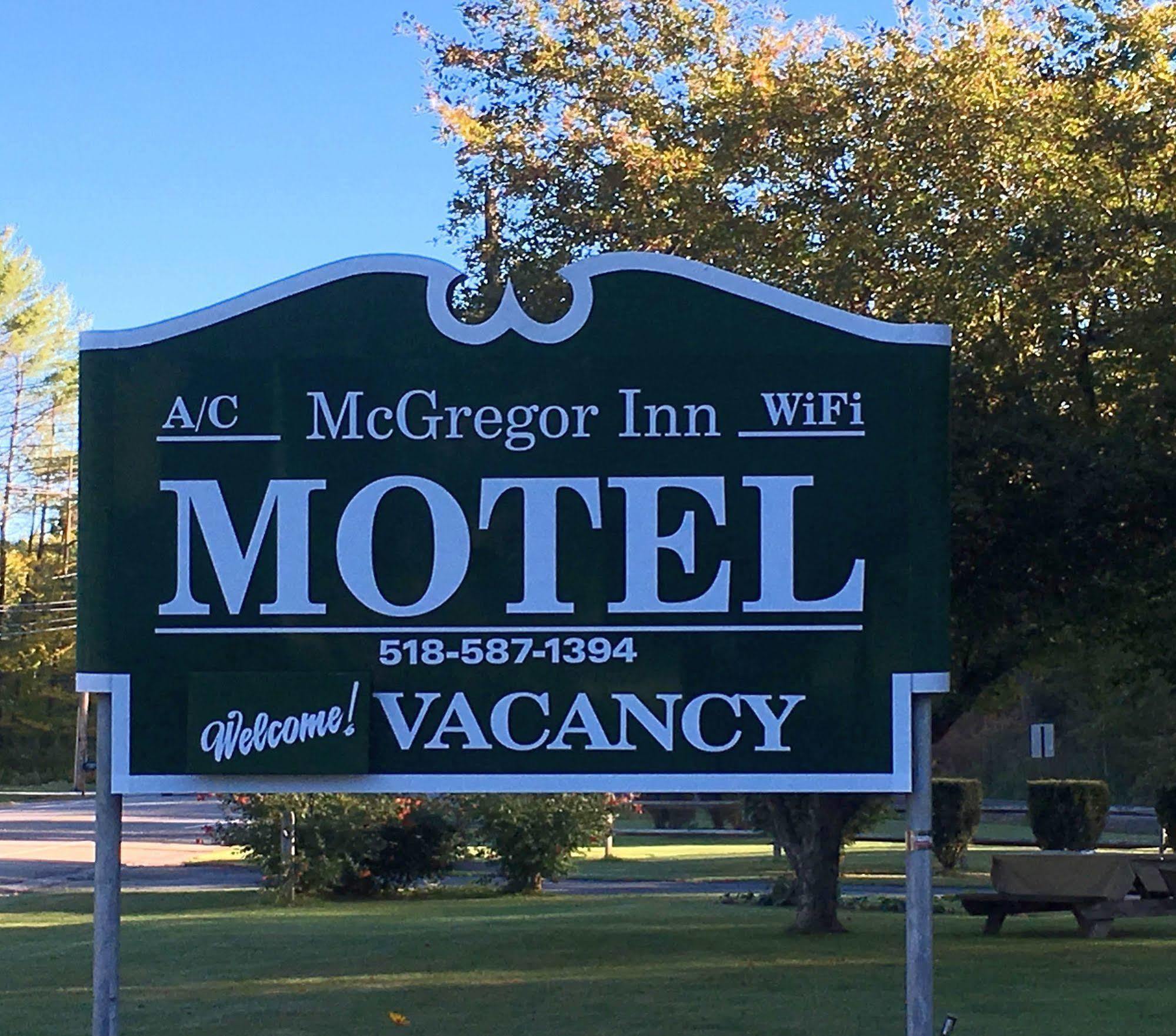 Mcgregor Inn Motel Wilton Екстер'єр фото